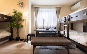 “1St Room” 内装デザイナー監修！30㎡ 最大6名 経堂駅から徒歩5分 築浅 良質な暮らしを